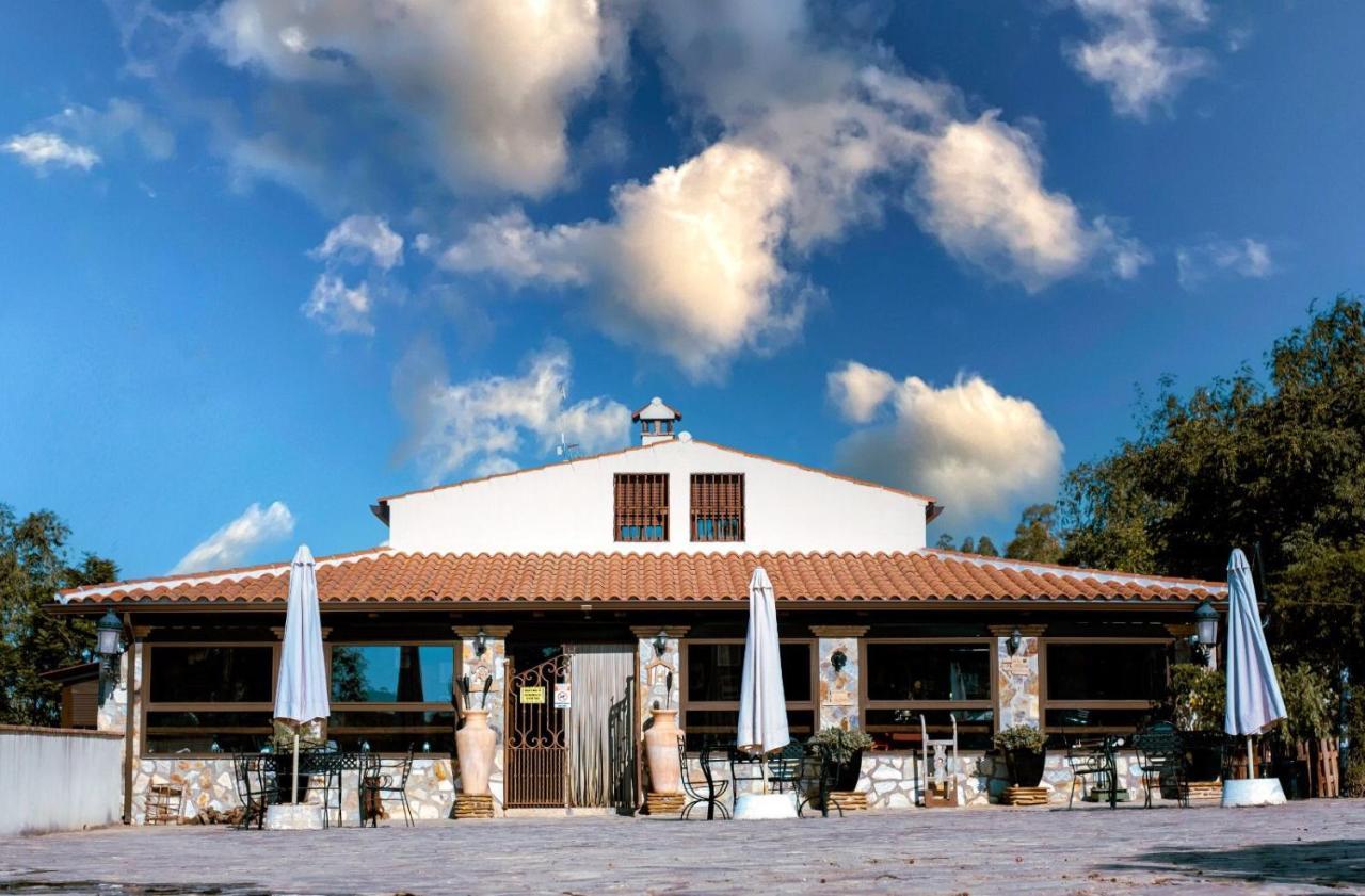 Hotel Rural Finca La Herencia Guadalcanal Exterior foto